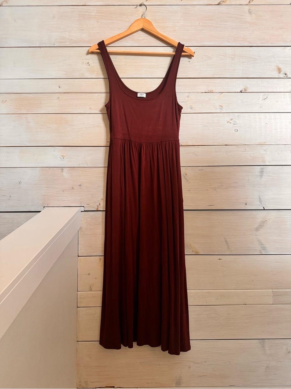 Wilfred Sleeveless Maxi Dress in Deep Burgundy